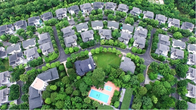 ĐỘI NGŨ BÁN HÀNG CỦA LANDCORP TRẢI NGHIỆM THỰC TẾ KHU ĐÔ THỊ SINH THÁI ECOPARK HÀ NỘI